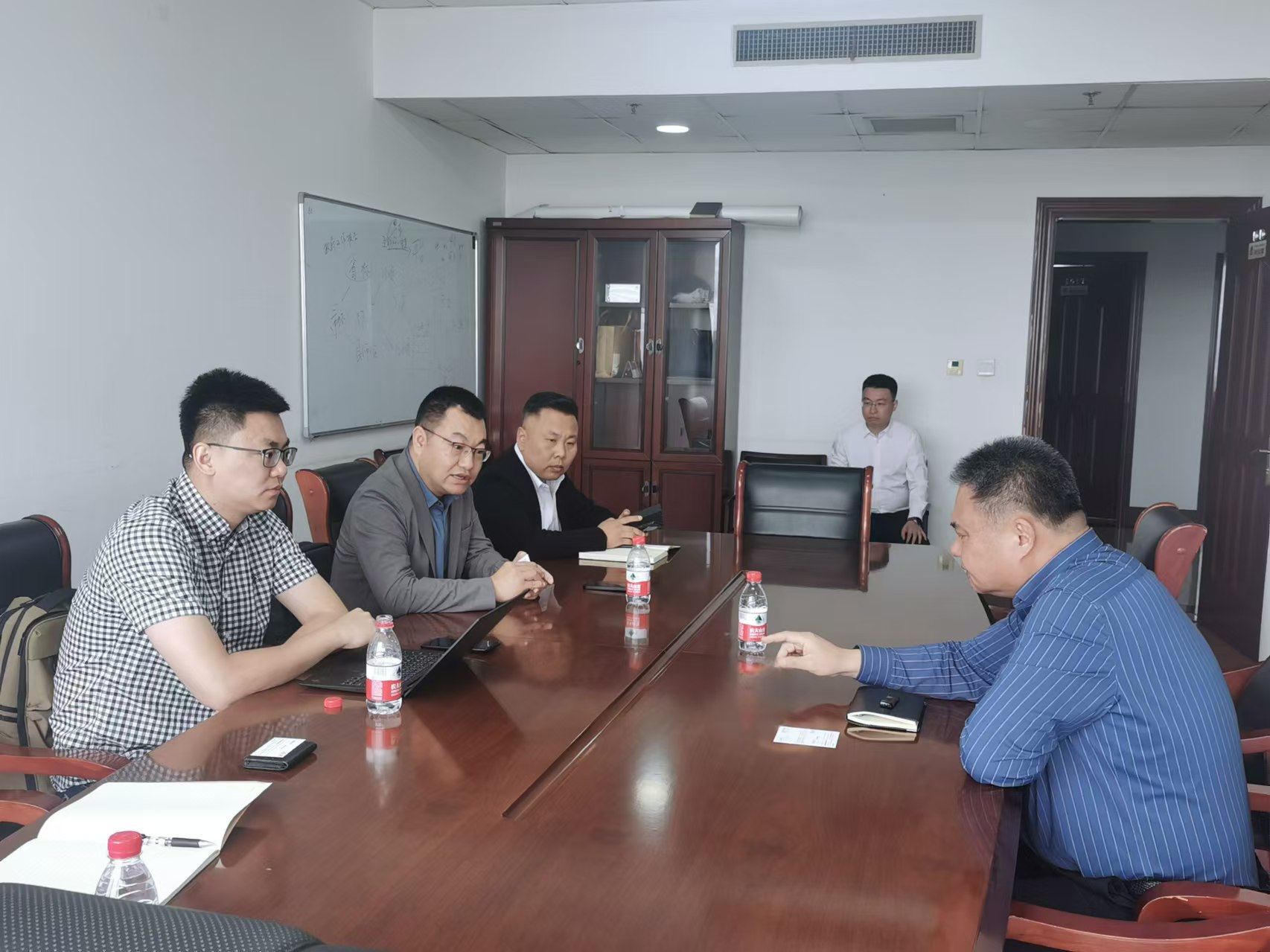 三能應邀拜會齊齊哈爾市人民政府